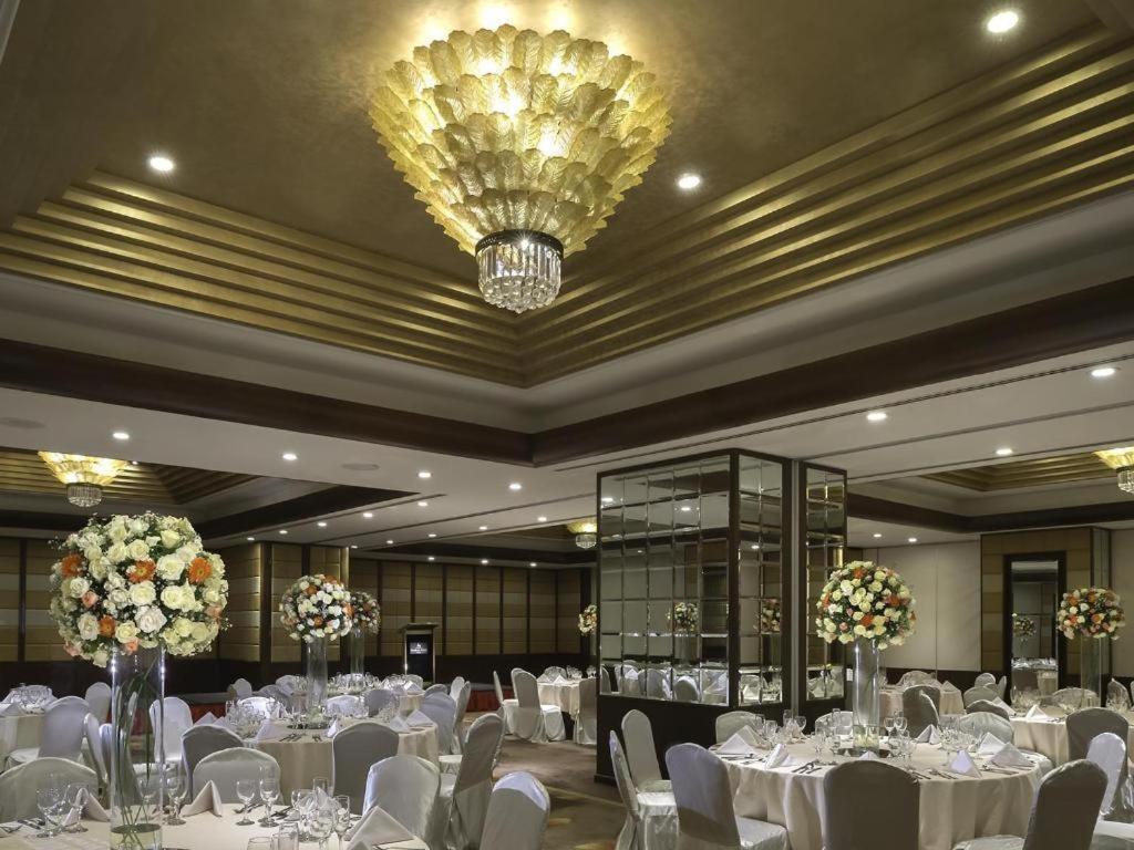 Hotel Marco Polo Davao City Exteriér fotografie The ballroom