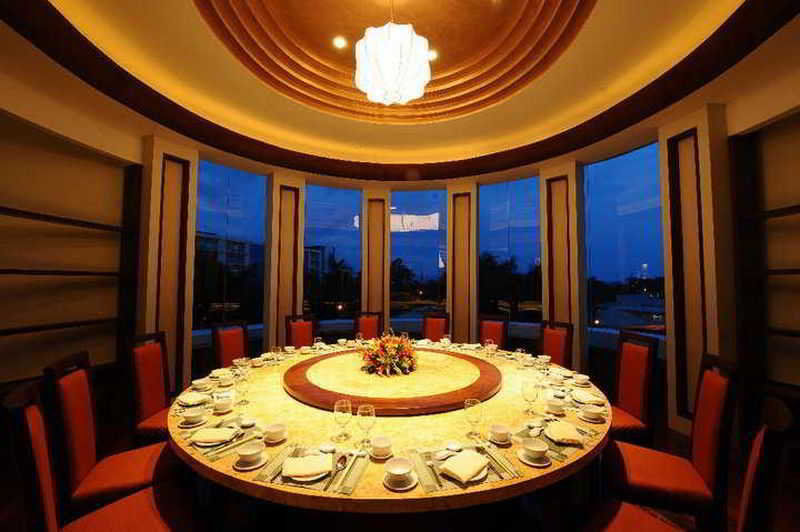 Hotel Marco Polo Davao City Exteriér fotografie A restaurant in Beijing